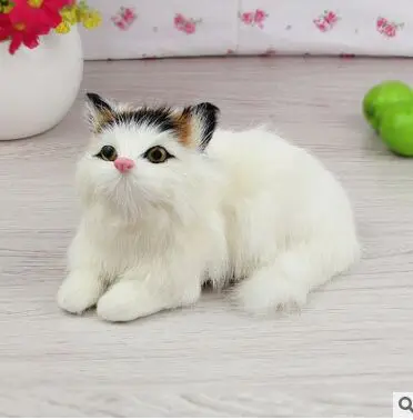 Модель белого кота с черной головой, примерно 16x12 см, полиэтиленовые и меховые фигурки ручной работы, украшение для дома, игрушка в подарок a2629
