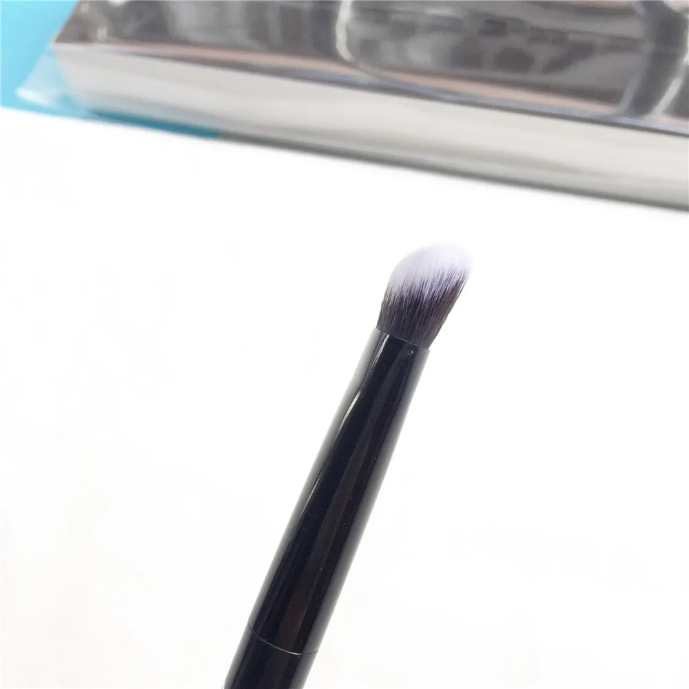 Корректирующая кисть bd beauty с полным покрытием угловой консилер инструмент для