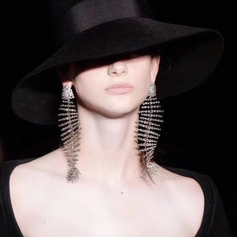 Преувеличенный с рисунком золотой рыбки костяные серьги супер блестящие полностью Стразы изогнутые