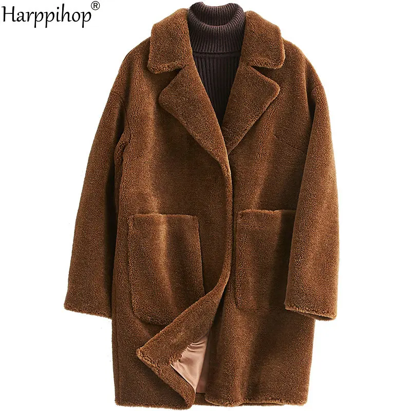 Женская зимняя теплая куртка из натурального шерстяного меха с отворотом пальто