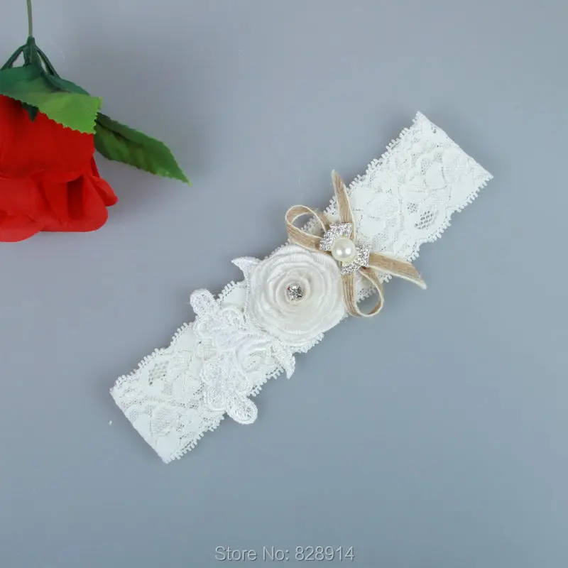 

Fashion Flora Vintage Floral Sexy Lace Wedding Garter Set Leg Garter Belt Set Handmade Crystal Applique Garter Belt HY033