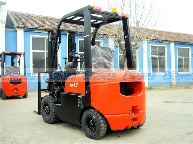 Горячая 1500 кг дизельный вилочный погрузчик Sideshift