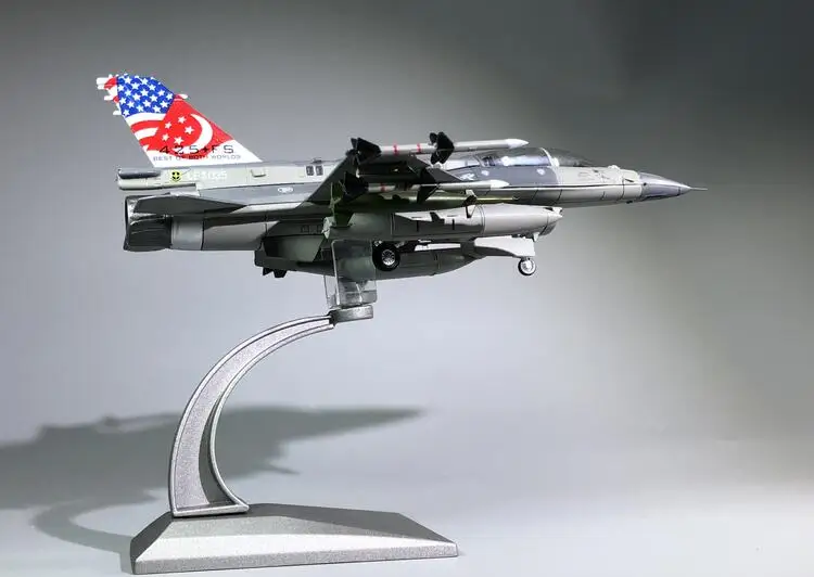Редкие Специальное предложение 1: 72 F-16D блок 52 модель истребителя Сингапур ВВС сплав Коллекционная модель