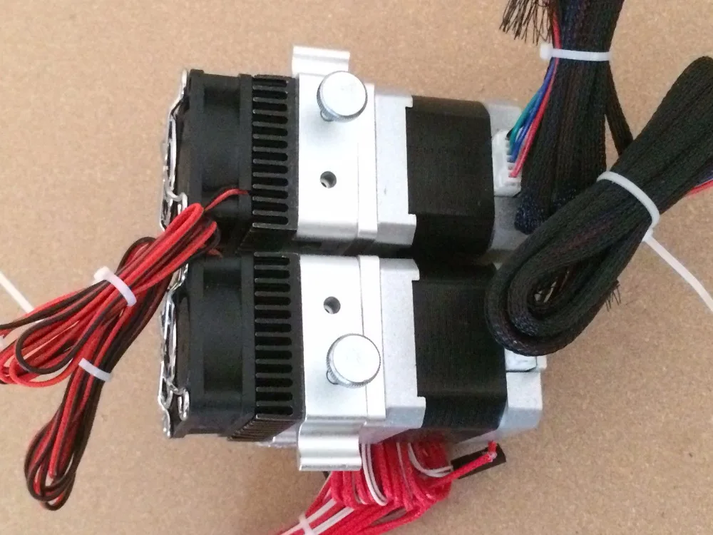 Лучшее обновление 12v MK8 двухголовочный экструдер с 0 4 мм сопло для Reprap Makerbot 3D