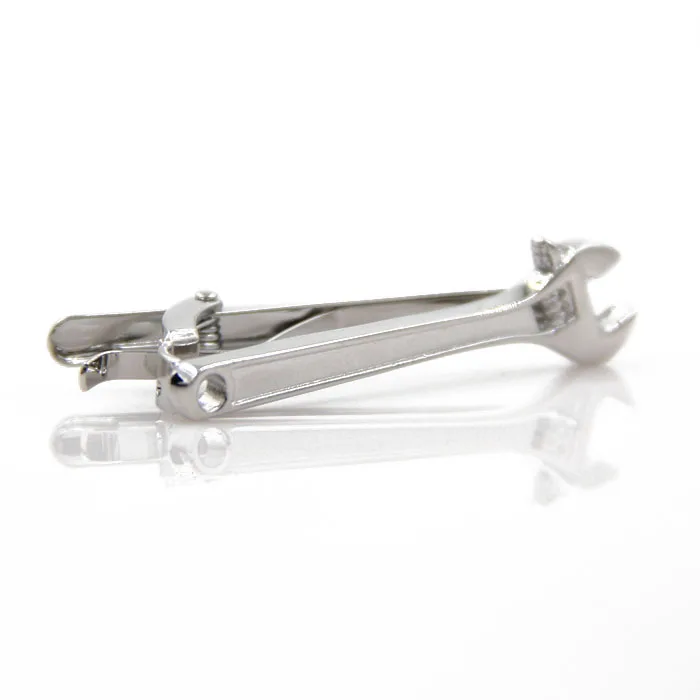 

Free shipping new Men's tie clip tie clip interesting shape tools wrench genuine tie clip KLJ1205