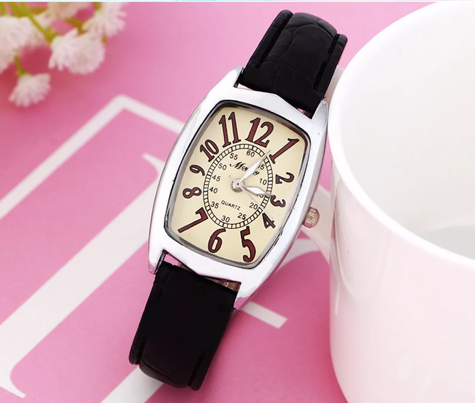 Новые квадратные женские часы с ремешком студенческие маленькие красные