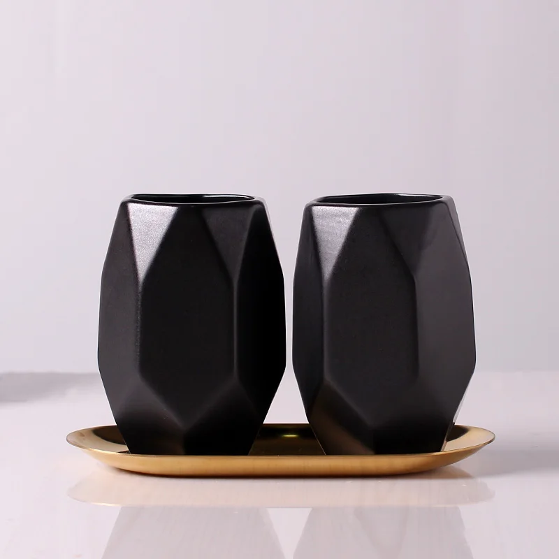 Ceramics Bathroom Supplies Toothbrush Cup Toothbrush Holder Lotion Bottle Soap Dish 2-piece Set Creative Bathroom Supplies - Цвет: B--2-piece set