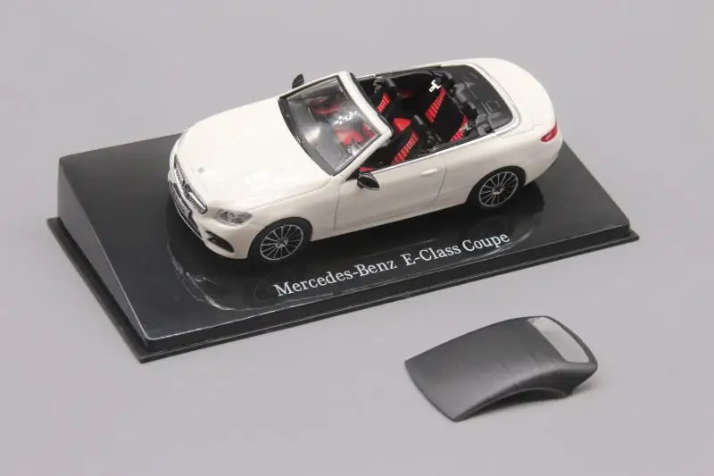 Я весы 1:43 MB E-CLASS A238 купе сплав модель машинки, Diecast металлические игрушки подарок на день рождения для детей, носки для мальчиков и другие