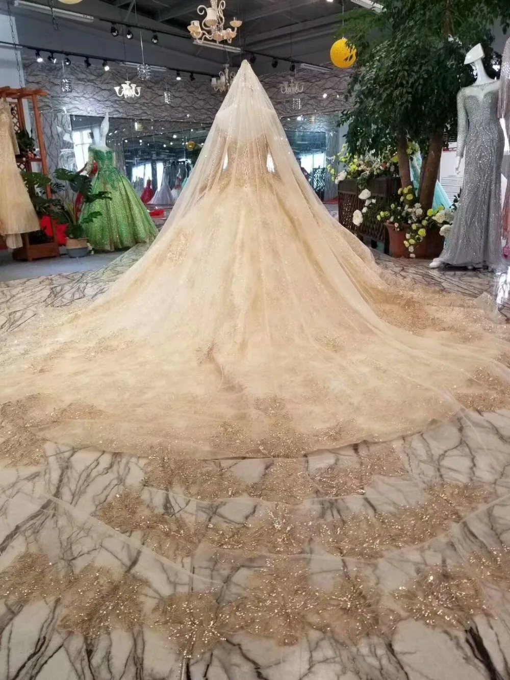 H&S BRIDAL Gold ball gown wedding dress long sleeve appliques wedding dresses with veil vestido de novia