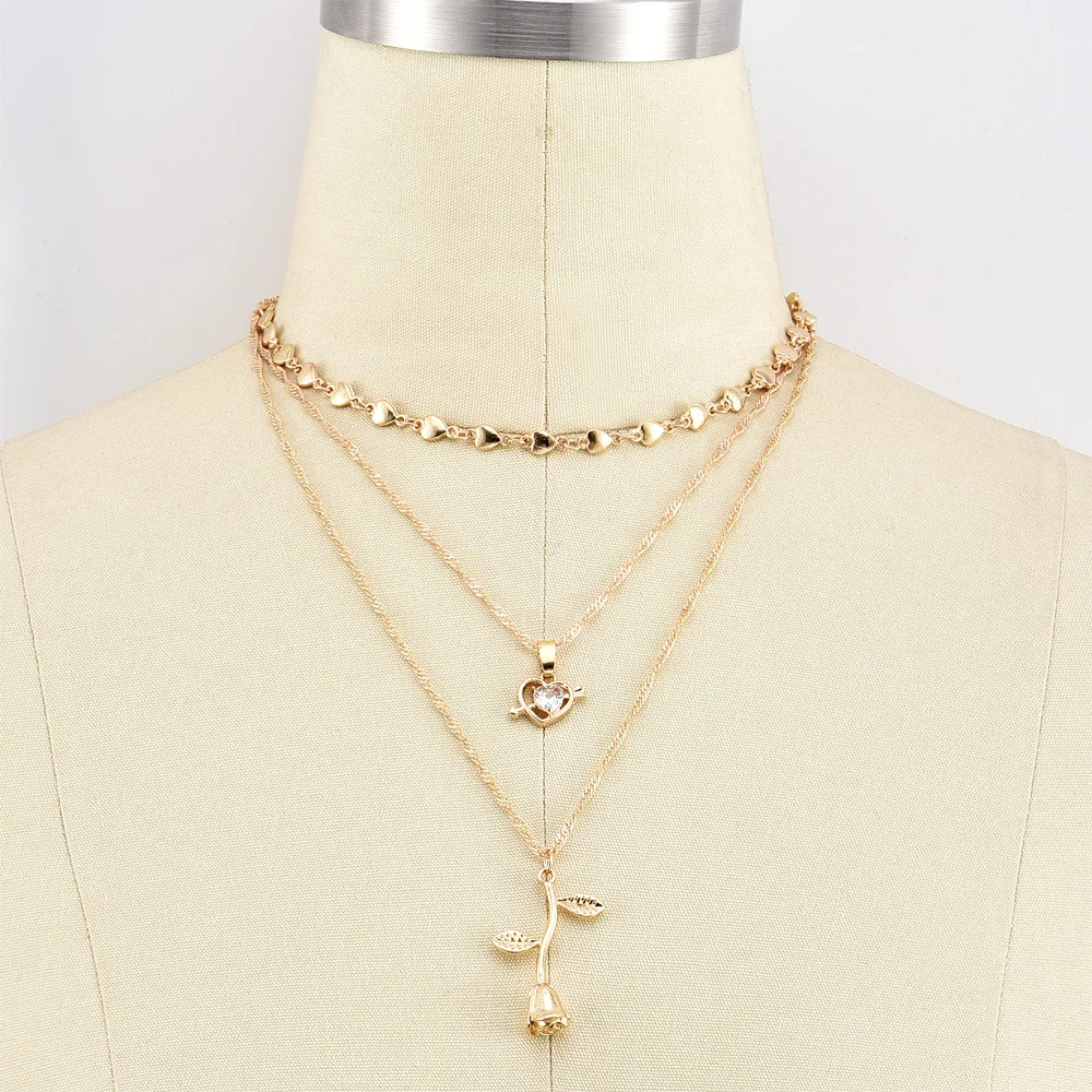 Ожерелье чокер золотистого цвета для женщин 3 слойная подвеска в форме сердца