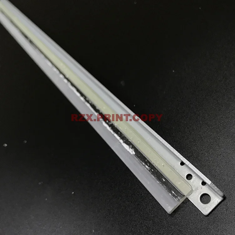Хорошее качество переводной ремень чистящее лезвие для Toshiba 2050C 2051C 2550C 2551C