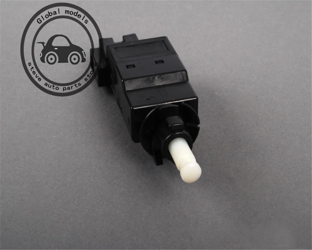 

Brake Lamp Switch for Mercedes Benz W219 CLS280 CLS300 CLS320 CLS350 CLS500 CLS550 CLS55 CLS63