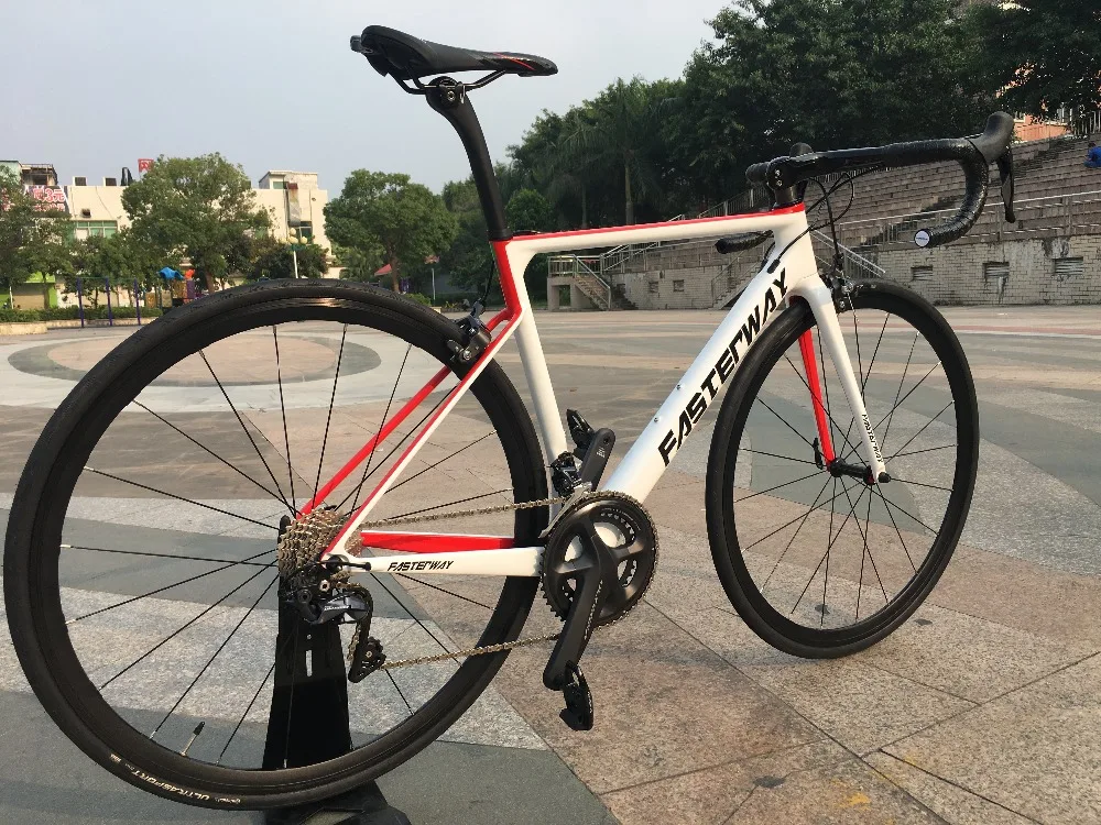 Суперсветильник углеродный дорожный велосипед бренда TAIWAN FASTERWAY 700C 22 скорости R8000