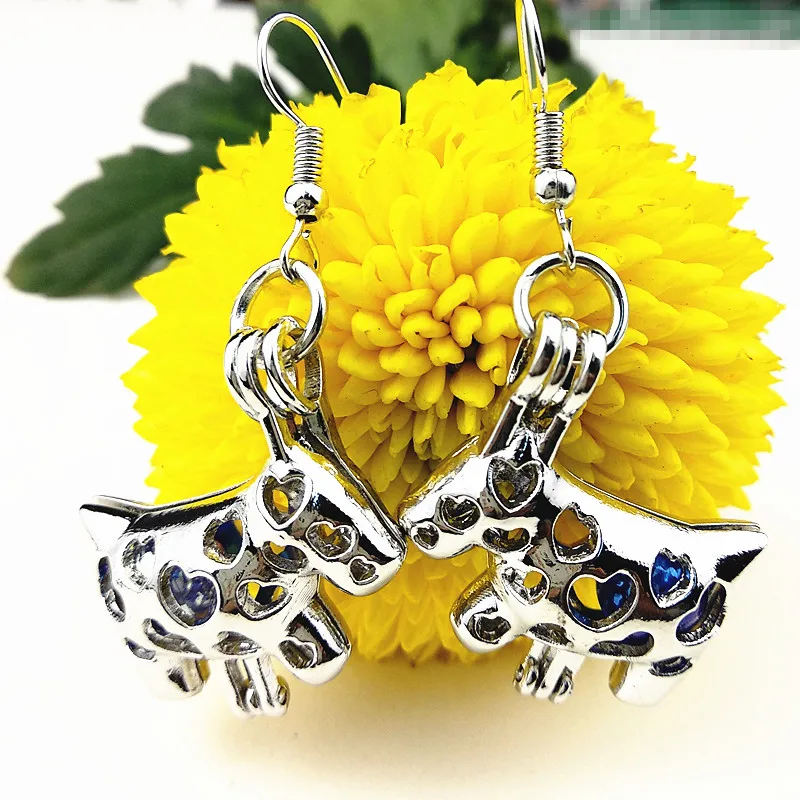 

1pais Cartoon dog, Angel Horse, Mermaid Dangle Earrings Bead Perfume Essential Oil Diffuser Cage Locket Drop Earring for girl