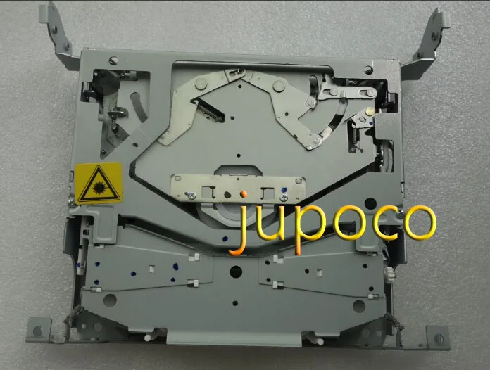 Новинка автомагнитола Sanyo Automedia 2 шт./лот с одним CD погрузчиком 4 креплениями для