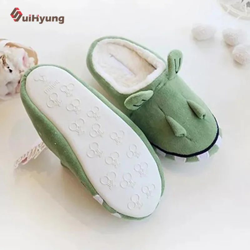 Suihyung/женские домашние тапочки; забавные шлепанцы с динозавром из мультфильма; унисекс; мужские домашние тапочки без шнуровки; Мягкие плюшевые Вьетнамки; женская меховая обувь