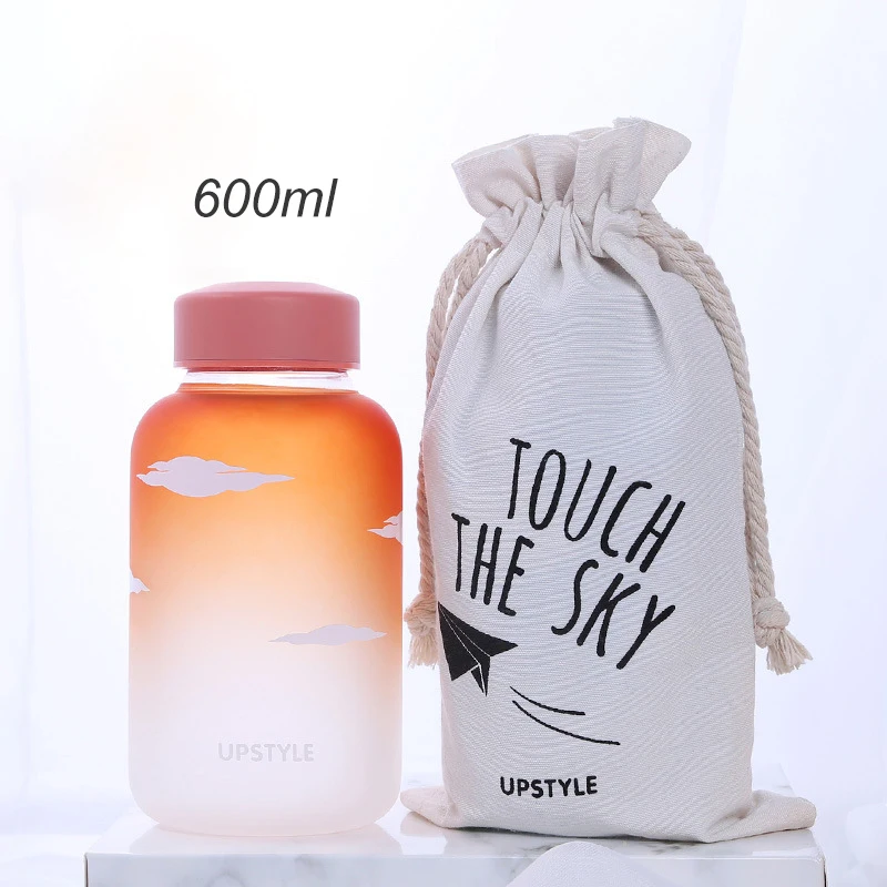 Стеклянная бутылка для воды ручной работы с градиентным цветом в небесном стиле