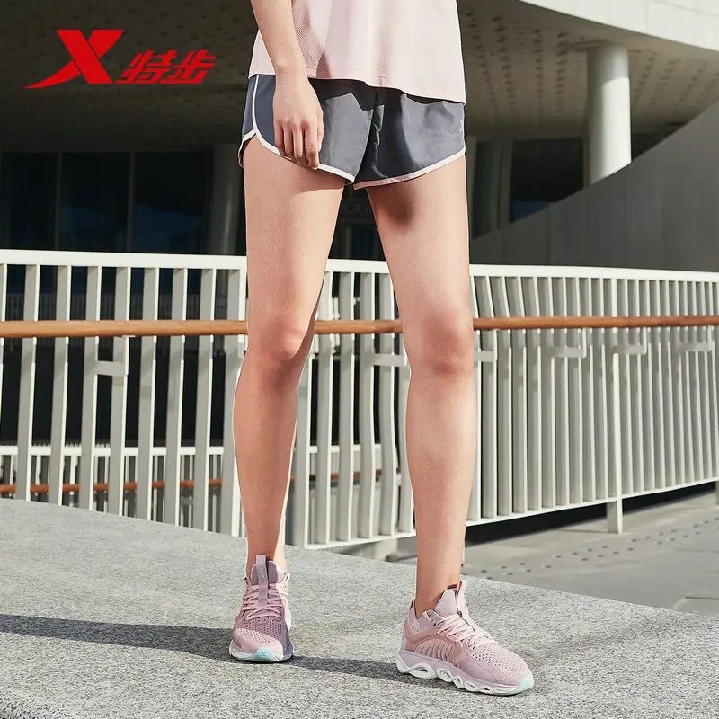 Xtep Женские спортивные шорты для бега Ftness Дышащие тканые женские эластичные