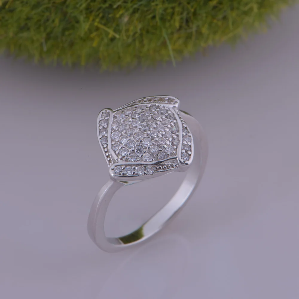 Кольцо женское посеребренное с микро-вставкой в готическом стиле | Украшения и