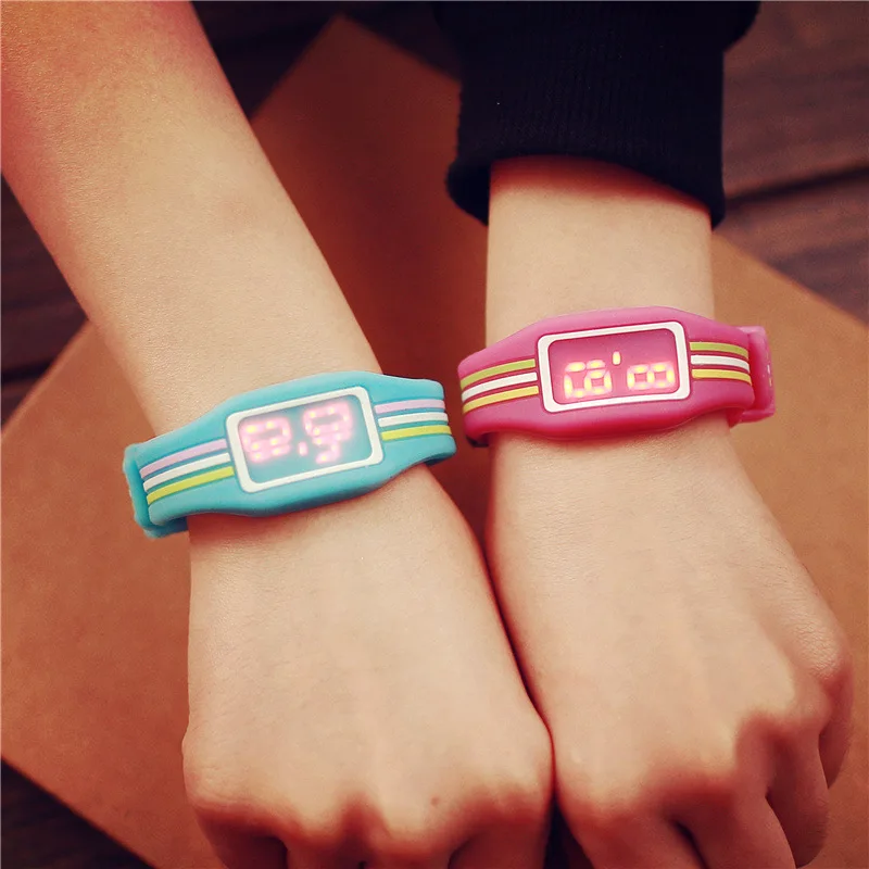 Мода силиконовые браслеты Цифровые Часы женщины LED сенсорный экран Мужские