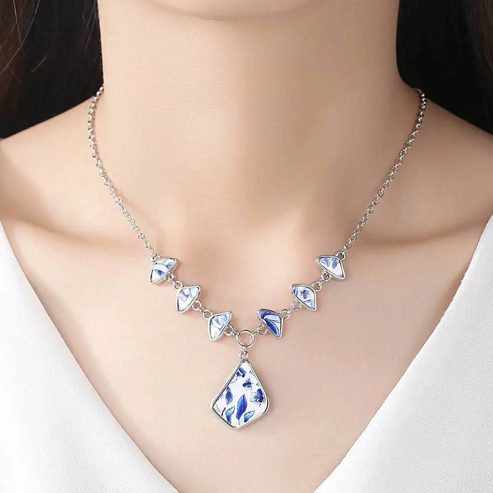 CKW Vintage Imitation Blue and White Porcelain Pendant Necklace Glass Cabochon Handmade Women Jewelry Party Gift | Украшения и