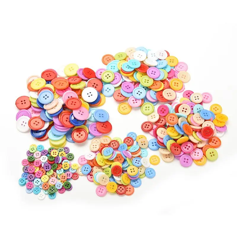 

100 Pcs Children toys threading stitch buttons handmade toys puzzle game for children fine motor hand-eye coordination toys