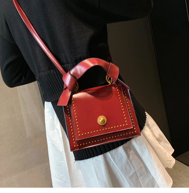 Летняя Новинка, корейская мода ulzzang, хит, цветная сумка на плечо с заклепками, шикарная, Harajuku, однотонная, повседневная, женская, маленькая, квадратная сумка
