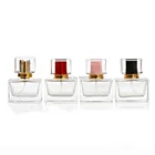 Квадратная стеклянная бутылка с распылителем, 30 мл