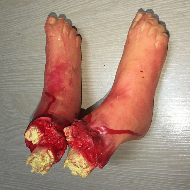 Хэллоуин производители поставляет конечности сломанные пальцы руки ноги крови