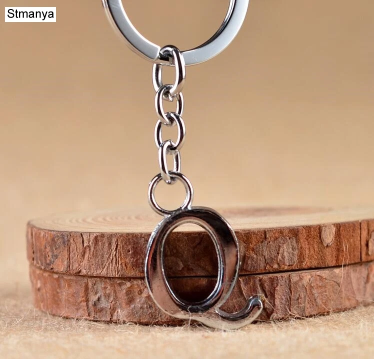 Q Простой DIY 26 брелок на ключи в форме буквы простые буквы для мужчин и женщин металлический брелок вечерние ювелирные изделия для автомобиля брелок для ключей - Цвет: Q