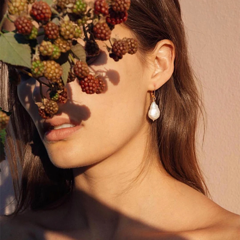 Женские серьги-кольца Peri'sBox с пресноводным жемчугом неправильной формы в стиле