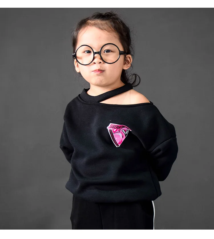 Mother and Daughter Matching Clothes Top Winter Tee Shirt Off Shoulder Sweatshirts for Family Sweaters Father Son Clothing | Мать и