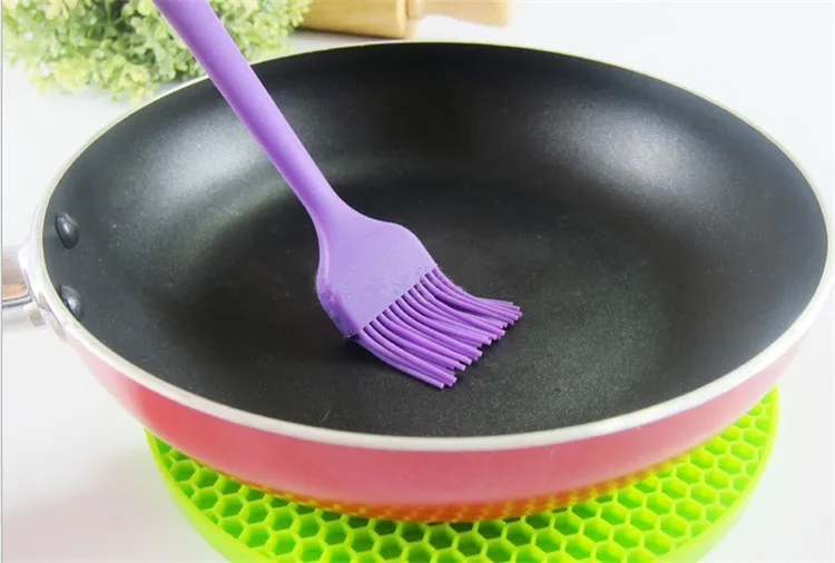 

200 pcs small size Silicone Cake Brush Tools Eco-friendly Bread Oil Cream Cooking Basting Brush Silicon Kitchen Cake Tools