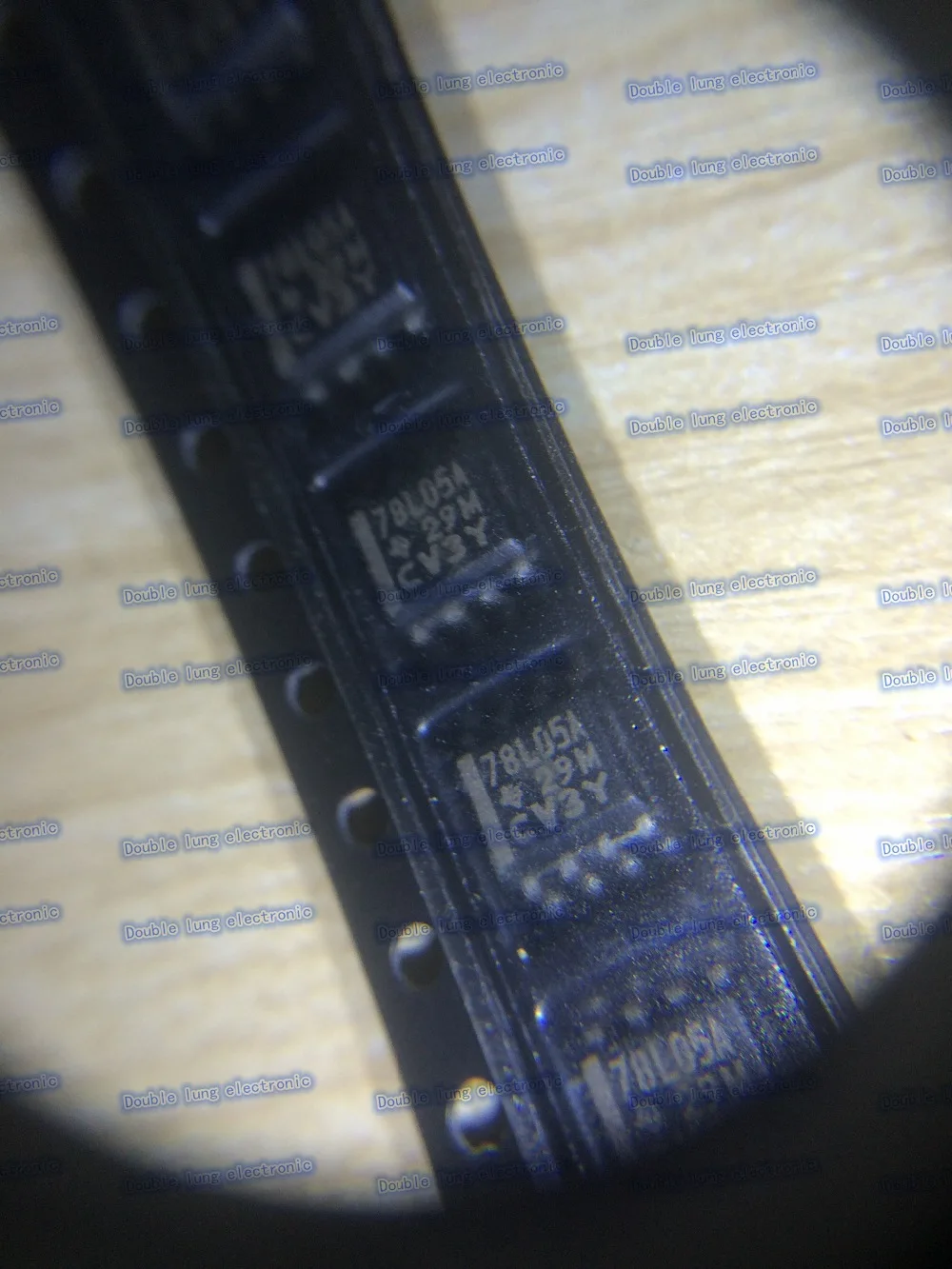 20 шт./лот UA78L05ACDR UA78L05AC 78L05A IC регуляторы положительного напряжения 5 В 0.1A 8soic|ic mux|ic