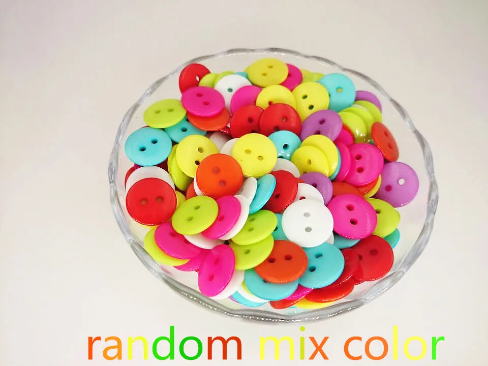 

1LOT=50pcs SMALL SIZE HIGH-GRADE SEWING ACCESSORIES 2HOLES BUTTONS SHIRT BOTONES SCRAPBOOKING ACCESSORIES