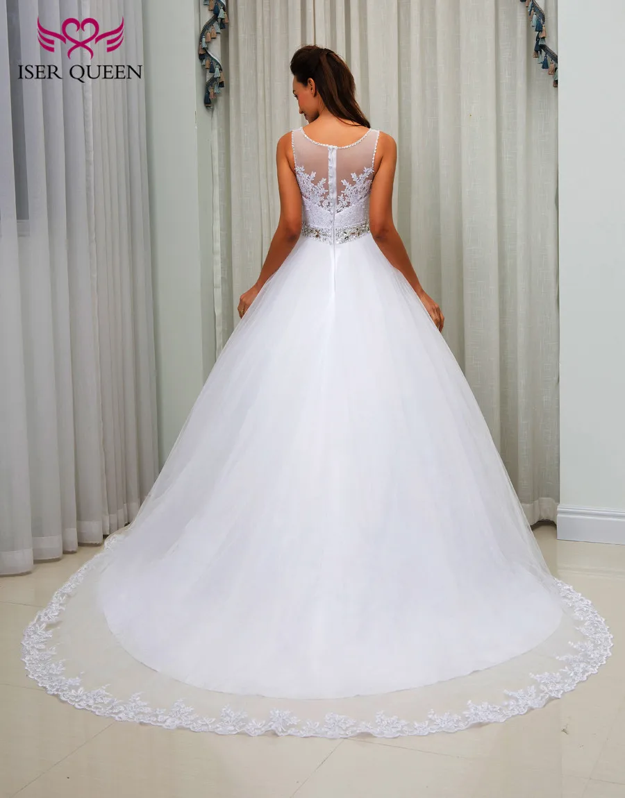 

Sleeveless White tulle Organza Princess Wedding Dresses Ball Gown Crystal Sashes Beaded Appliques Bridal Wedding Gown W0096