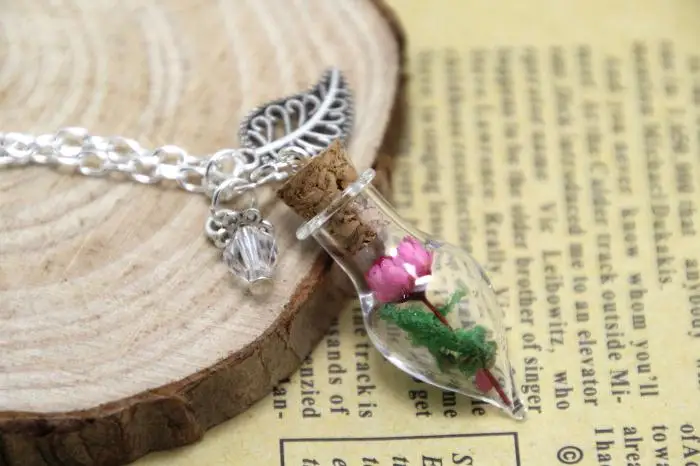 

10pcs Fuchsia Flower and Moss Glass Bottle Necklace leaf charm and crystal silver chain necklace Fairy Garden jewelry