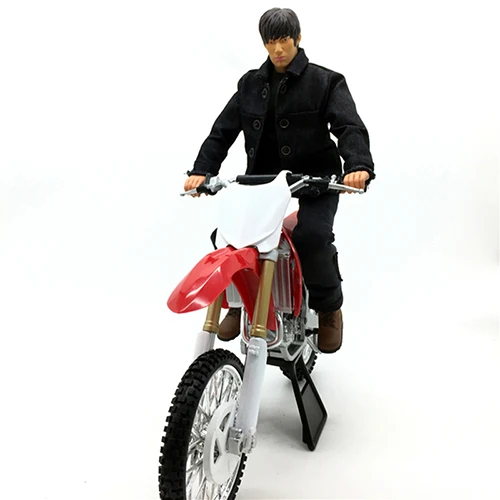 man with bike 1:6 масштаб KTM Мотоцикл литье под давлением сплав гоночные велосипеды уличные игрушки в форме мотоциклов для экшн-фигуры сцены строительные дисплеи - Цвет: man with bike