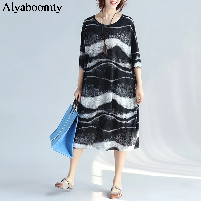 Женское летнее платье в черно белую полоску больших размеров Элегантное