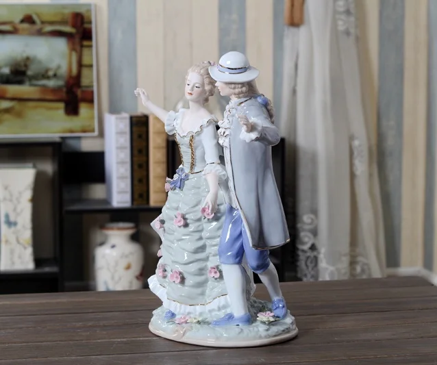 Европейские антикварные фарфоровые парные фигурки керамические благородные
