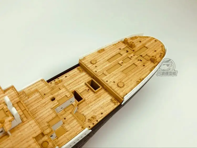 Деревянная колода в масштабе 1/400 для академии модель корабля Титаник 14215 RMS CY350044 |