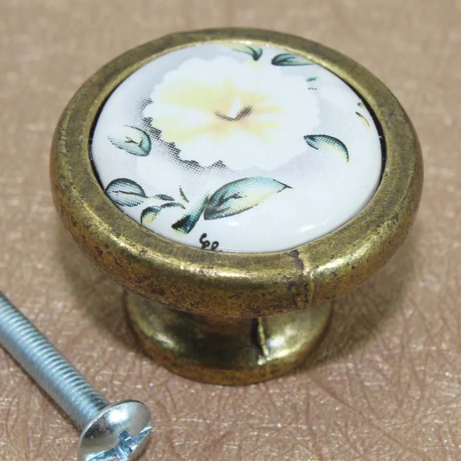 

Rustico pastorale kitchen cabinet handle Drawer knobs Bronze dresser cupboard door handles Vintage brass Ceramic porcelain knobs