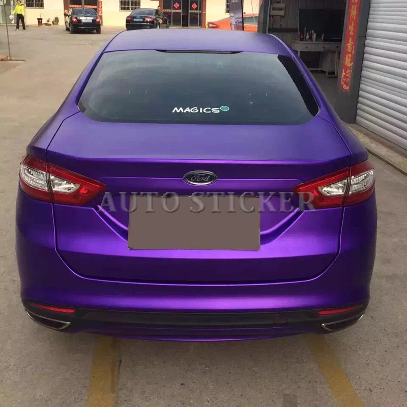 Фиолетовая матовая хромированная виниловая автомобильная пленка с воздушным