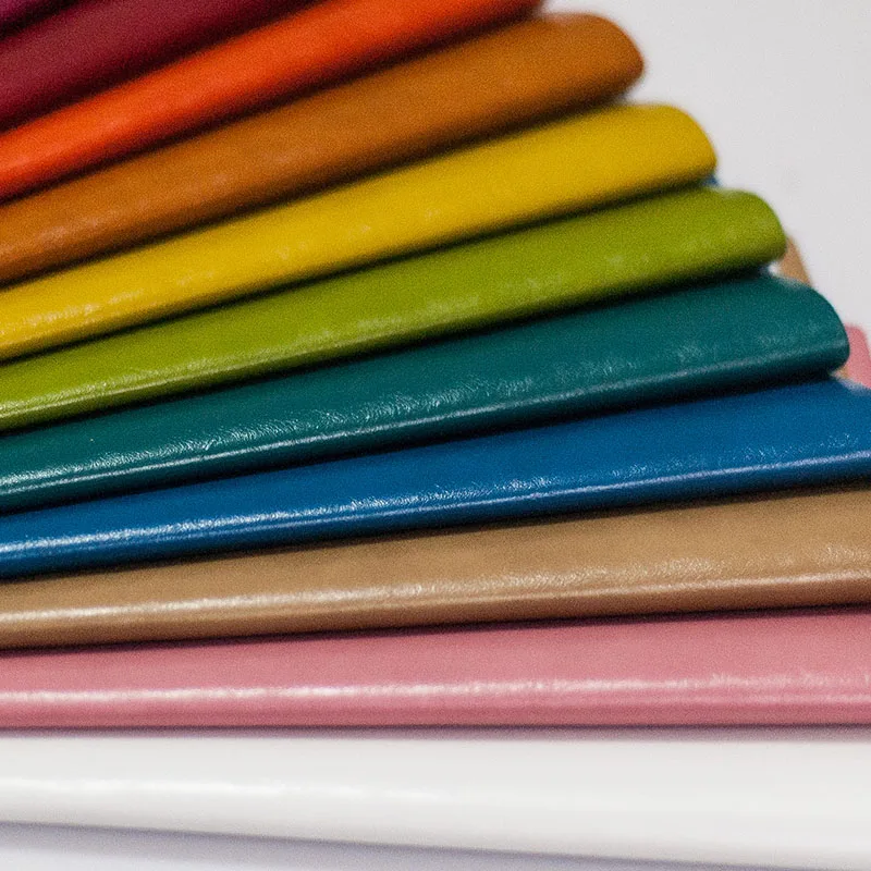 

1.0MM thickness oily pattern Microfiber leather material