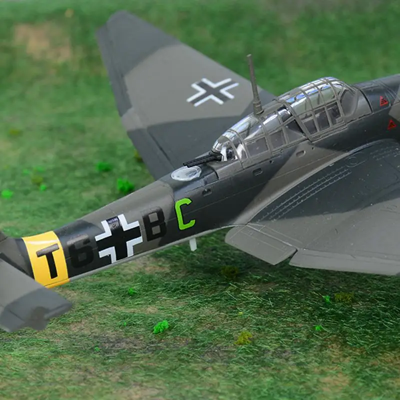 Предварительно построенный 1:72 scale Ju 87 Stuka dive bomber World War II 87D aircraft hobby Коллекционная