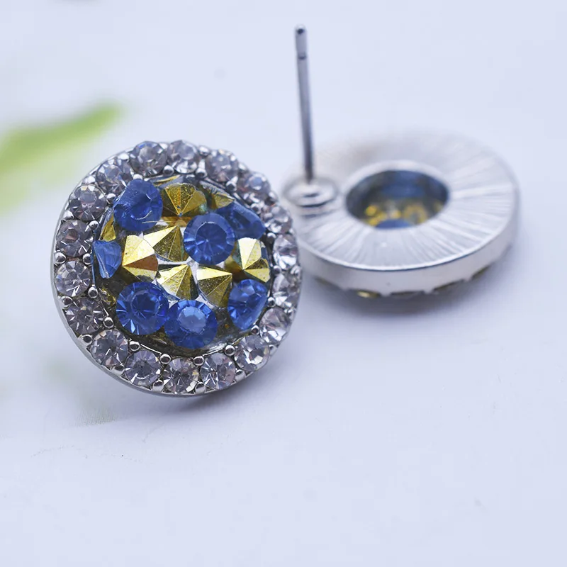 Серьги гвоздики Carvejewl круглые треугольные из смолы коллекция соломенное
