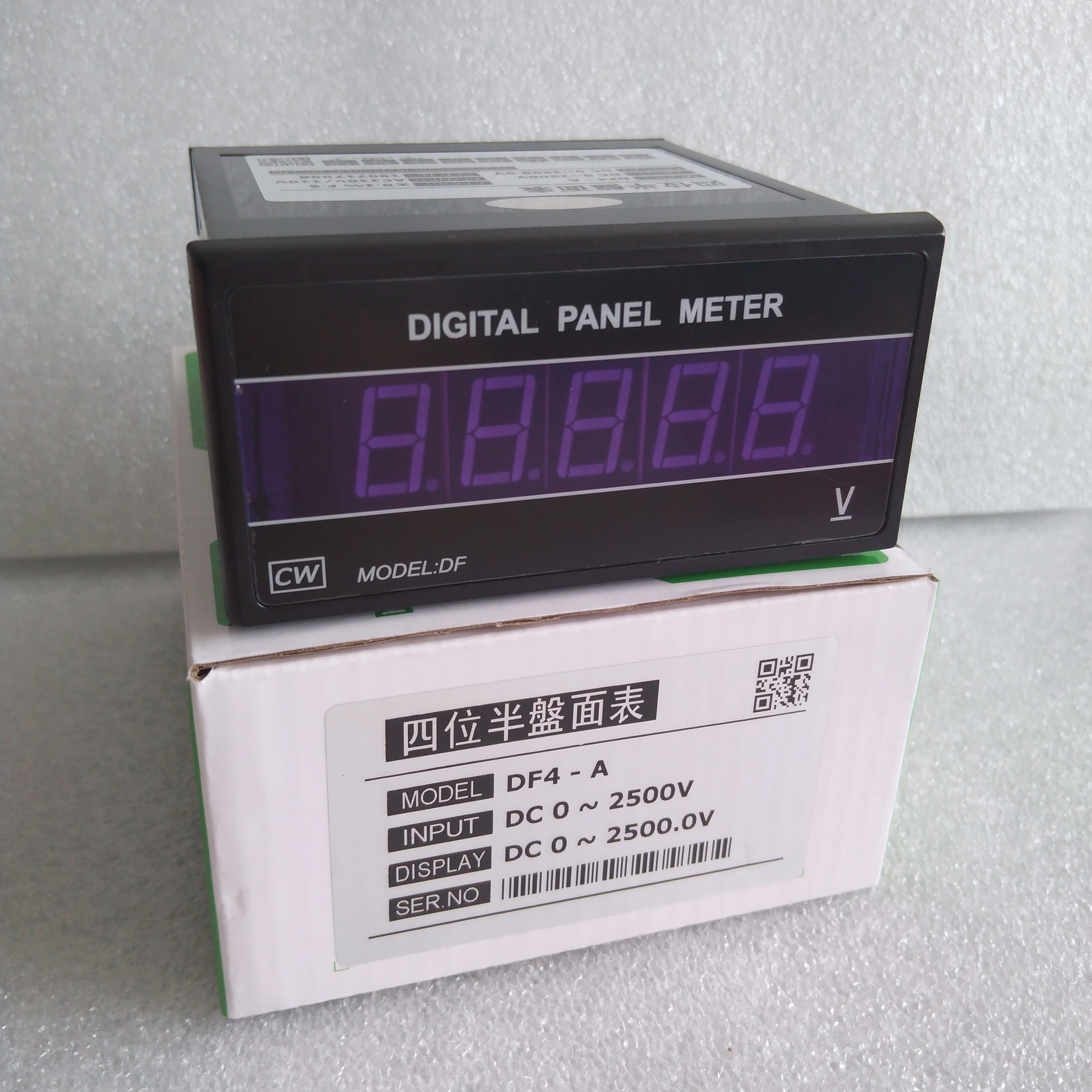 Цифровой измеритель напряжения постоянного тока Φ/3V/30V/300V/500V/1000V/1500V/2000V/2500V/3000V |