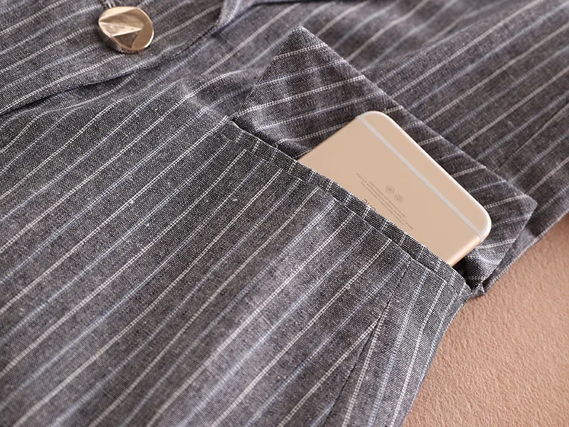 Vestido Longo Хлопковое платье в полоску три четверти с аппликацией длиной до колена
