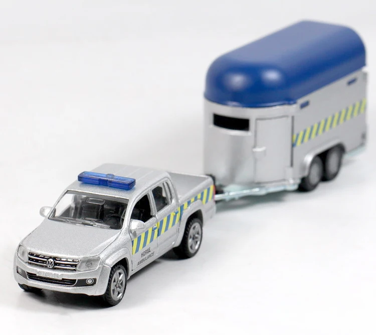 Siku 2310 vw Конюшни автомобиль с вагон для лошадей лошадь скорой помощи 1:55 сплава