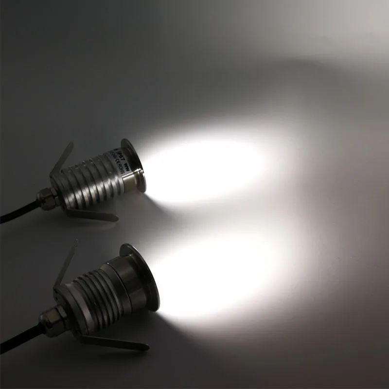 

LukLoy LED Step Light Outdoor Waterproof IP67 Stainless Steel LED Underground Light DMX512 Control Corner LED Buried Light